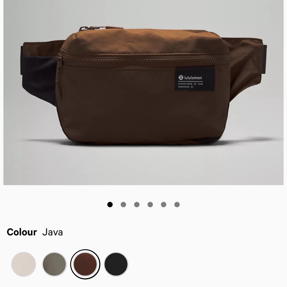Lululemon belt bag in the color Java